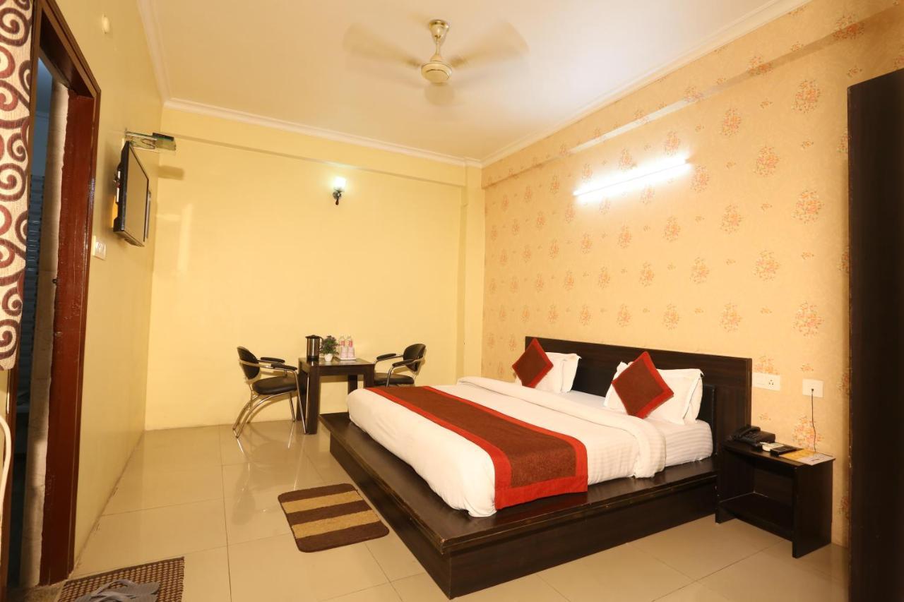 Hotel Nexus L Hotels In Charbagh Lucknow Bagian luar foto
