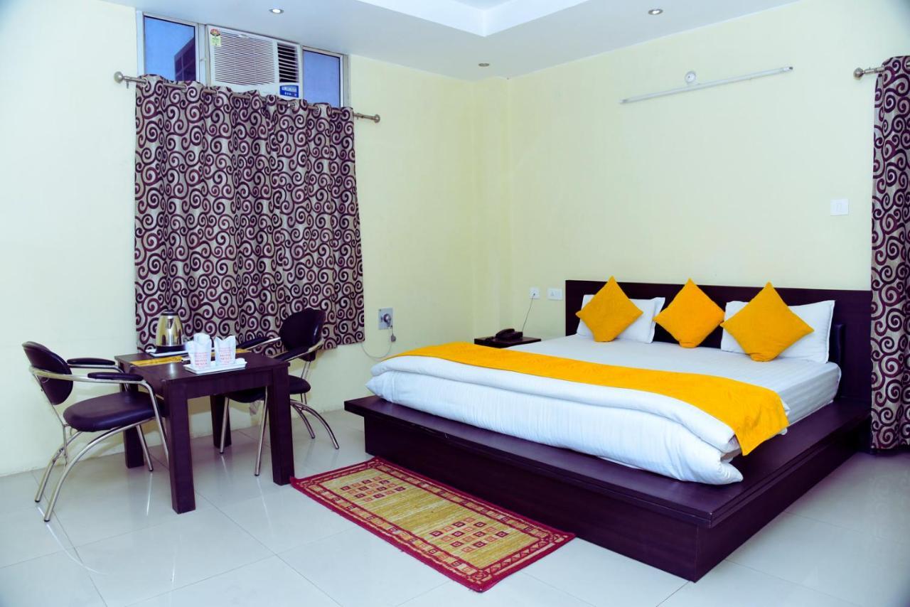 Hotel Nexus L Hotels In Charbagh Lucknow Bagian luar foto
