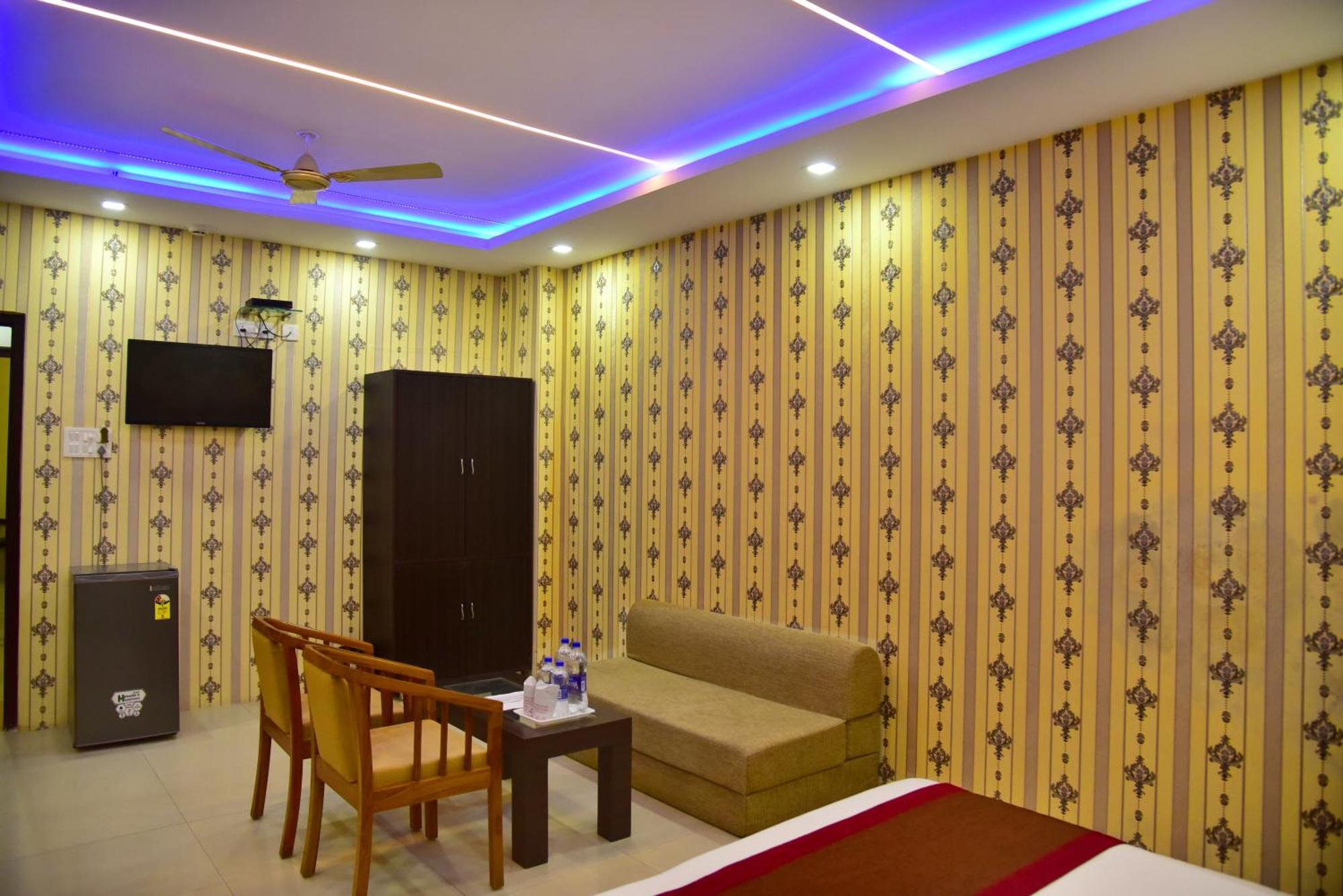 Hotel Nexus L Hotels In Charbagh Lucknow Bagian luar foto